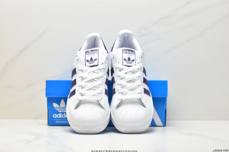 Adidas Sneakers